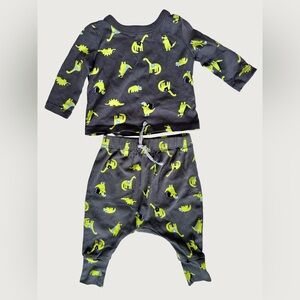 JOE FRESH | Baby  Dinosaurs with capes Set - Charcoal with Lime Green